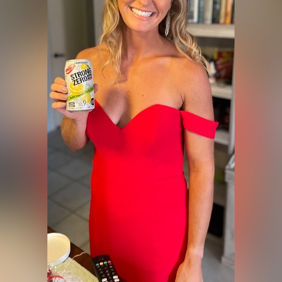 Maracuya gown in red - Picture 6 of 6